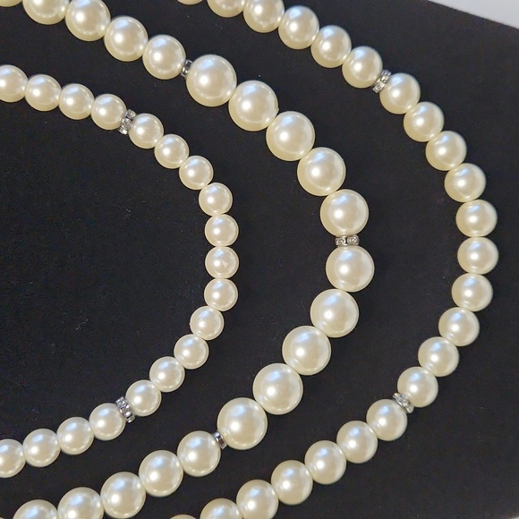 Glass Pearls - Picture 2 of 4